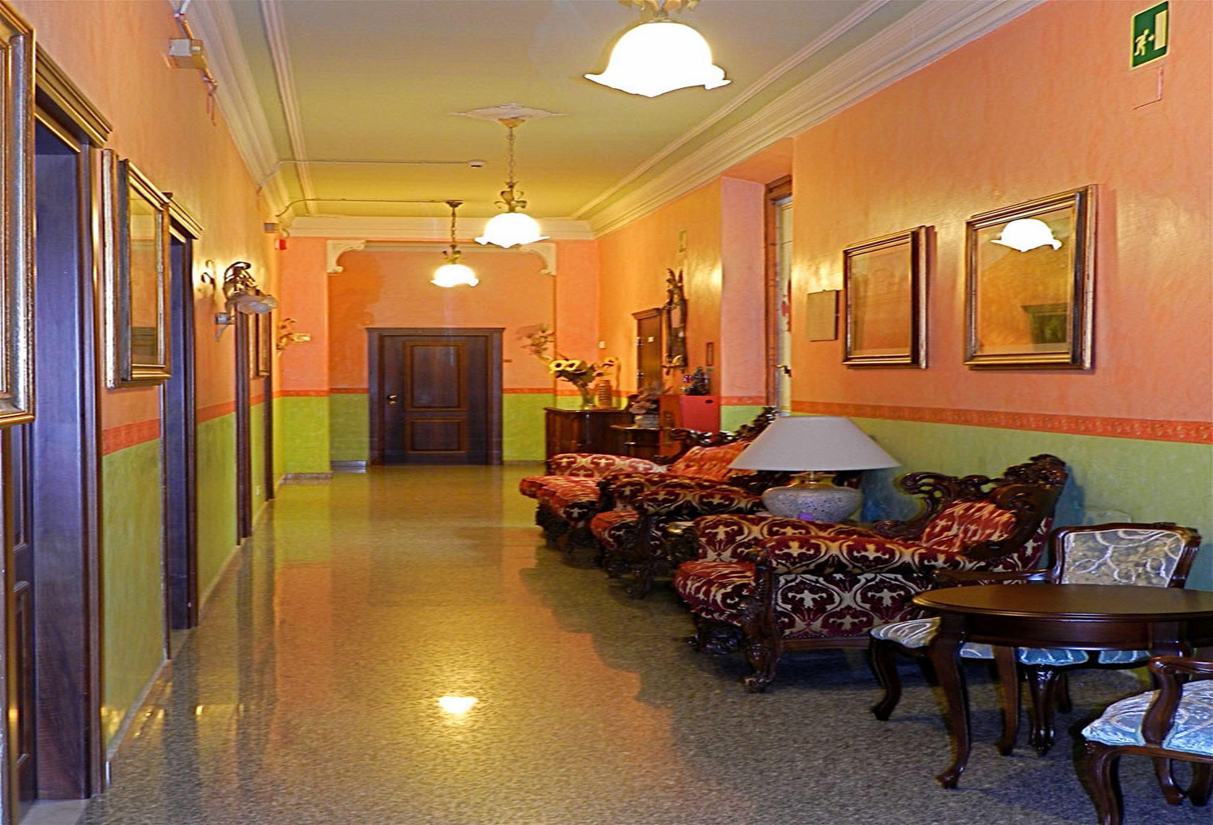 Hotel Desiree Florenz Exterior foto